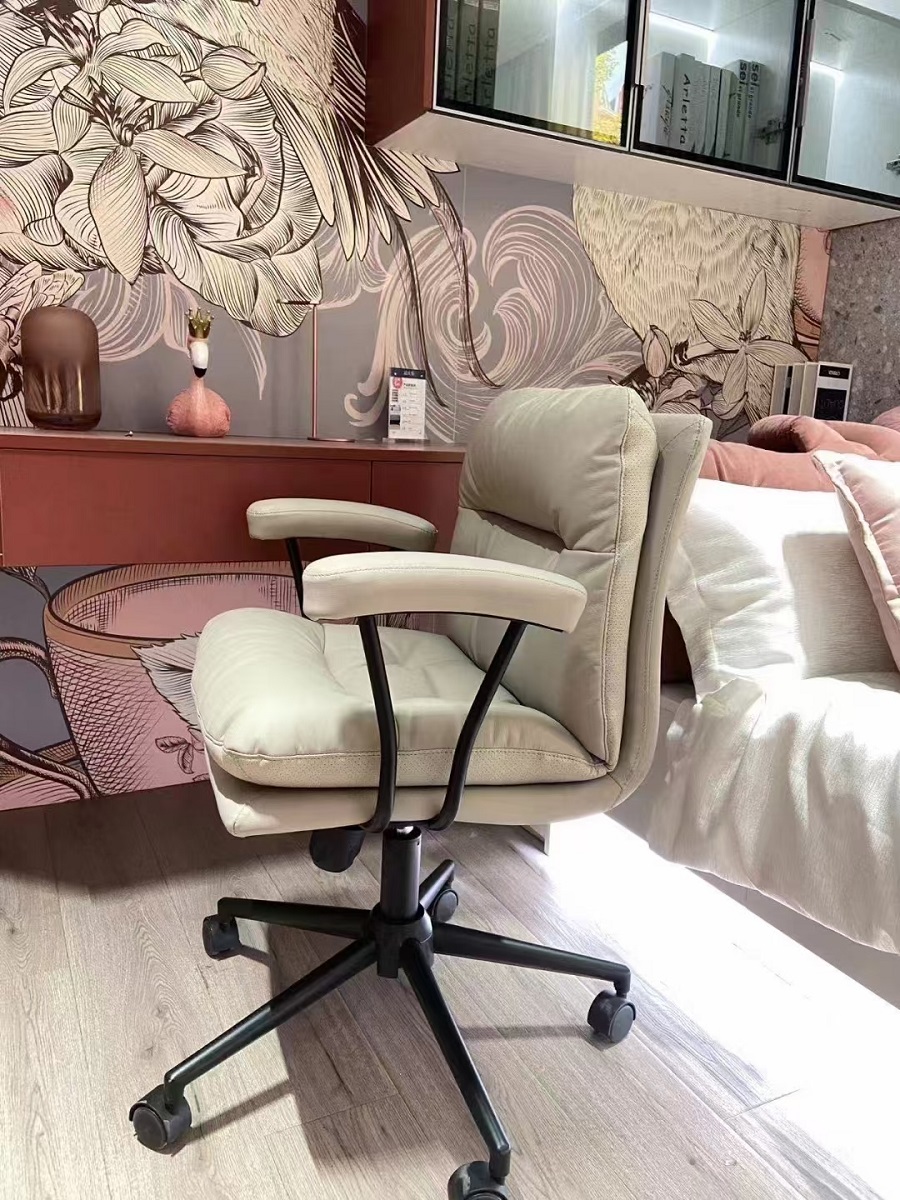 Tiff_會議室椅_坐感軟綿